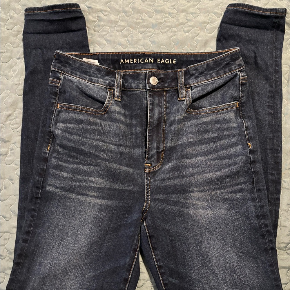 Dark wash American eagle super high rise jeggings